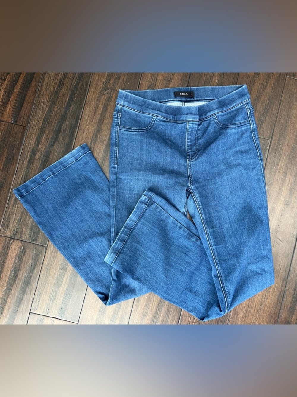 CELLO Women's Medium Blue Stretch Flare Jeans